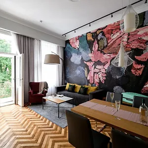 Arts - Old Town Appartement